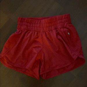 Lululemon red tracker shorts size 4